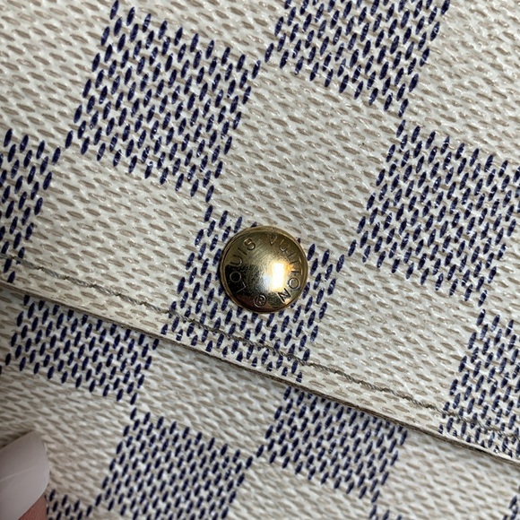 2007 authentic Louis Vuitton Sarah wallet in Damier Azur w free crossbody kit - Picture 8 of 17